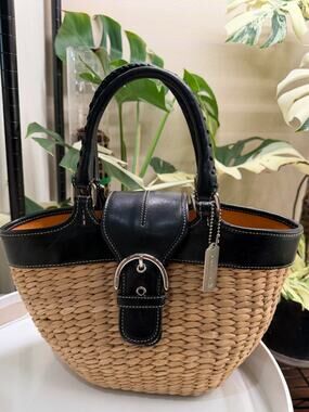 Coach Vintage Women's Black/Tan Straw/Wicker Handbag Pre-Owned Great Condition